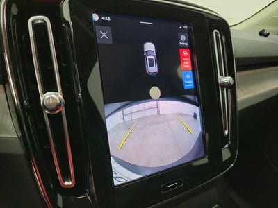 2026 Volvo XC40 B5 Core