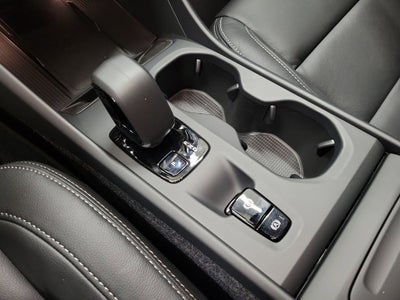 2026 Volvo XC40 B5 Core