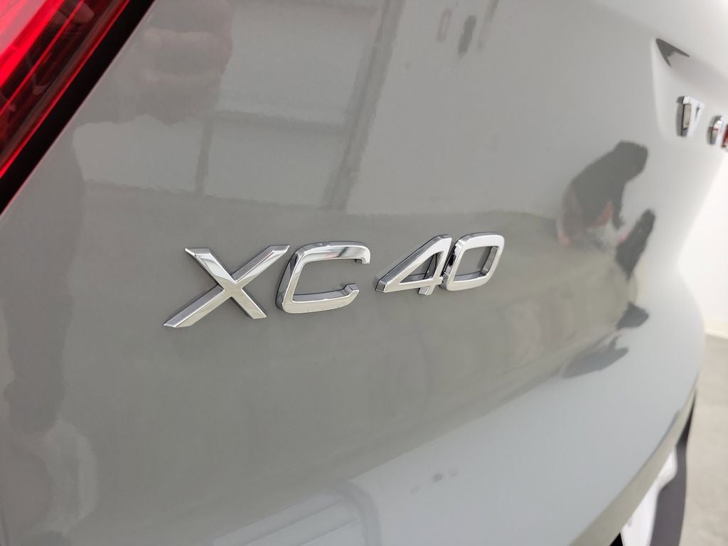 2026 Volvo XC40 B5 Core