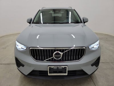 2025 Volvo XC40 B5 Core