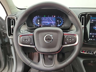 2025 Volvo XC40 B5 Core