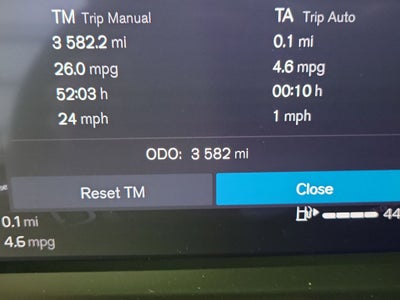 2025 Volvo XC40 B5 Core