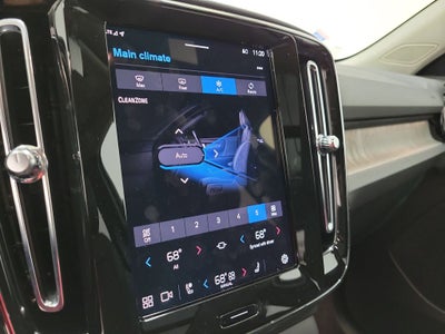 2025 Volvo XC40 B5 Core