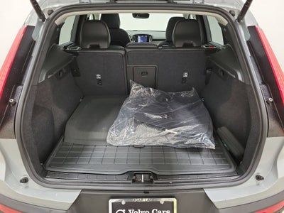 2025 Volvo XC40 B5 Core