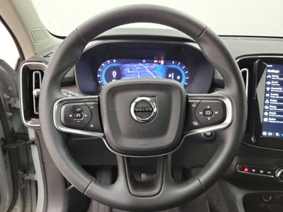 2025 Volvo XC40 B5 Core
