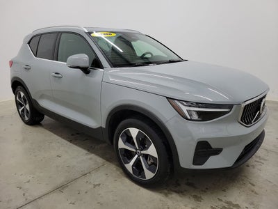 2025 Volvo XC40 B5 Core