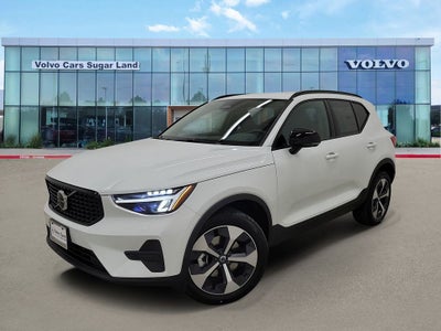 2026 Volvo XC40 B5 Core