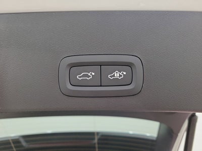 2026 Volvo XC40 B5 Core