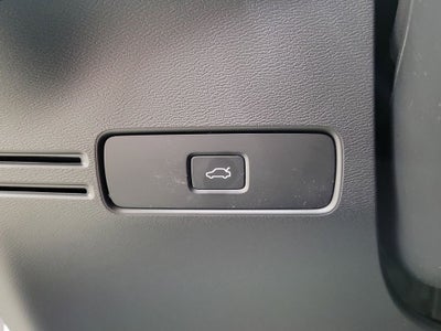 2026 Volvo XC40 B5 Core