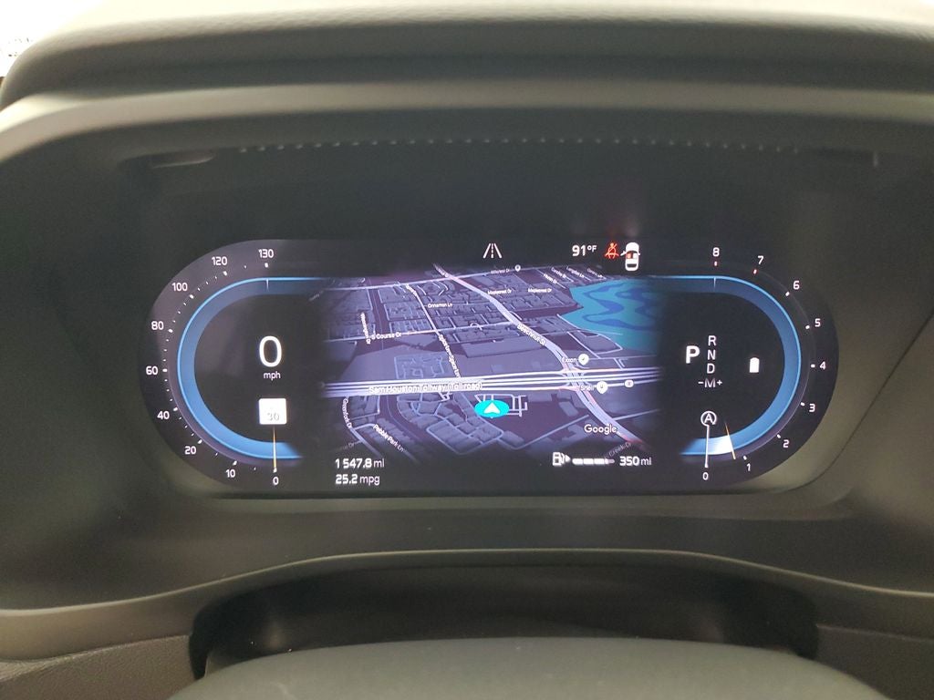 2025 Volvo XC40 B5 Ultra Dark Theme