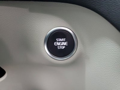 2025 Volvo XC40 B5 Ultra Dark Theme