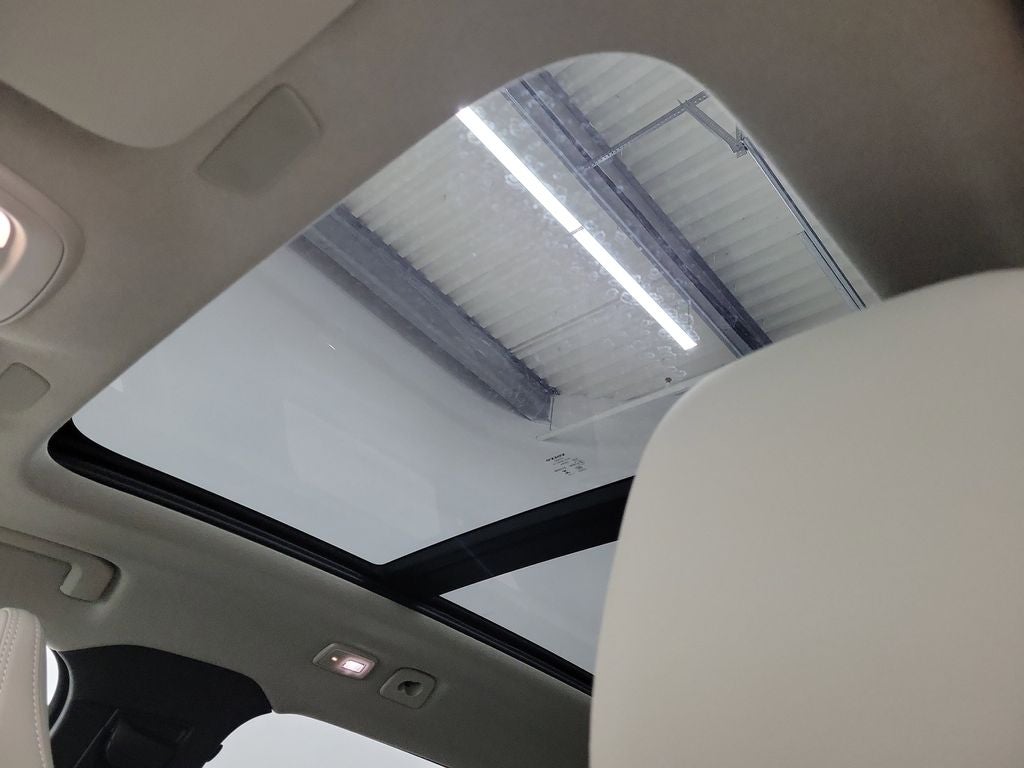 2026 Volvo XC40 B5 Ultra