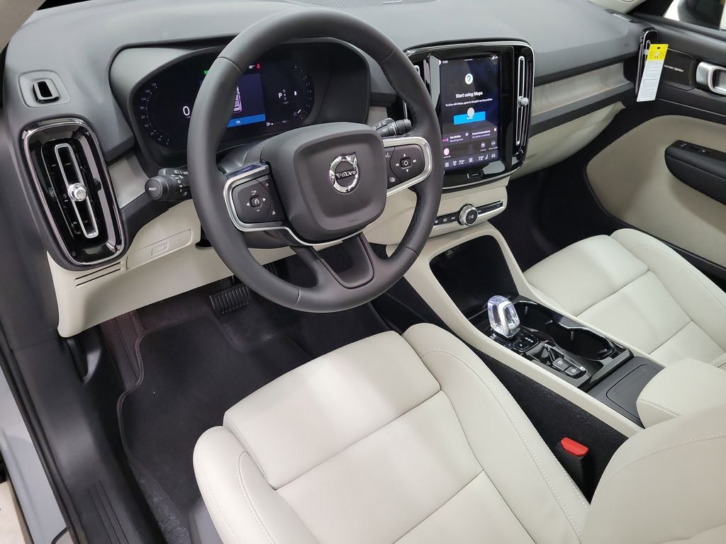 2026 Volvo XC40 B5 Ultra