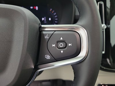 2026 Volvo XC40 B5 Ultra