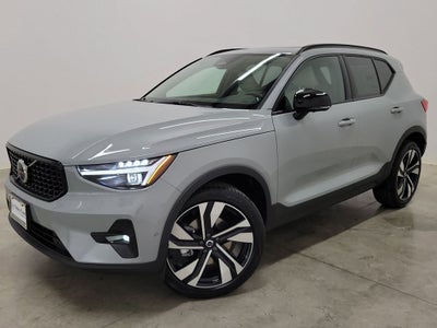 2026 Volvo XC40 B5 Ultra