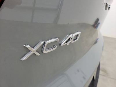 2026 Volvo XC40 B5 Ultra