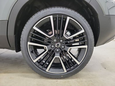 2026 Volvo XC40 B5 Ultra