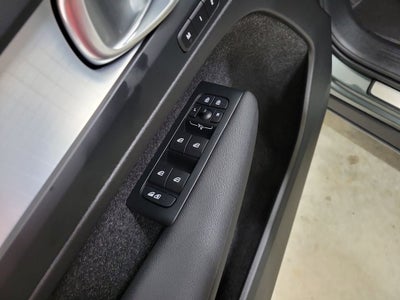 2026 Volvo XC40 B5 Ultra