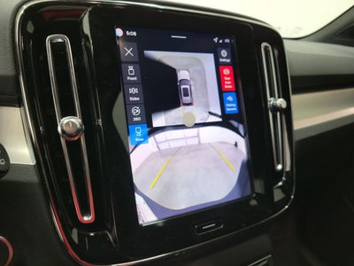 2026 Volvo XC40 B5 Ultra