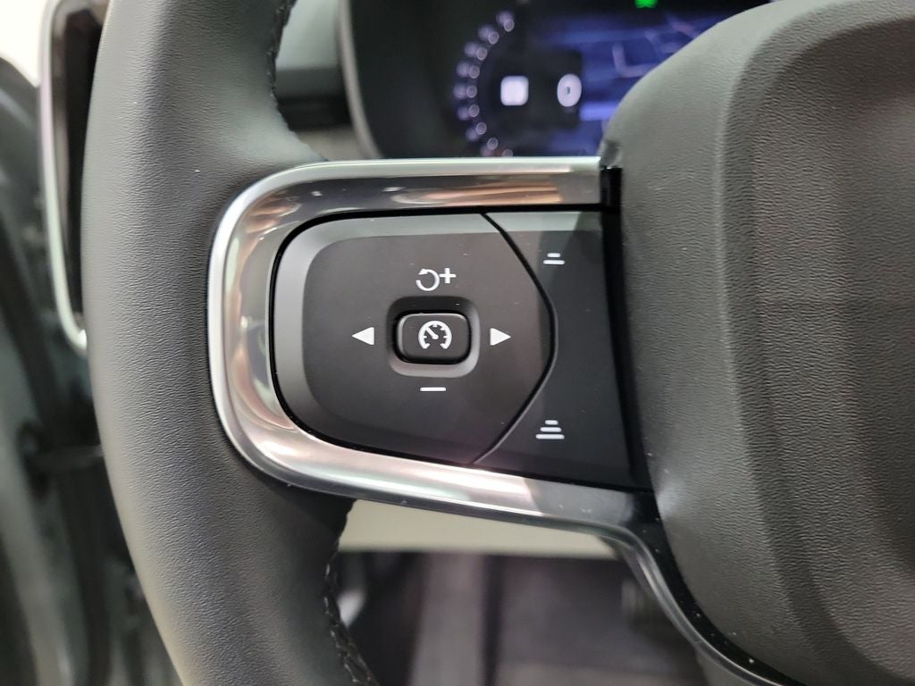 2026 Volvo XC40 B5 Ultra