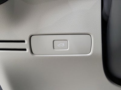 2026 Volvo XC40 B5 Ultra