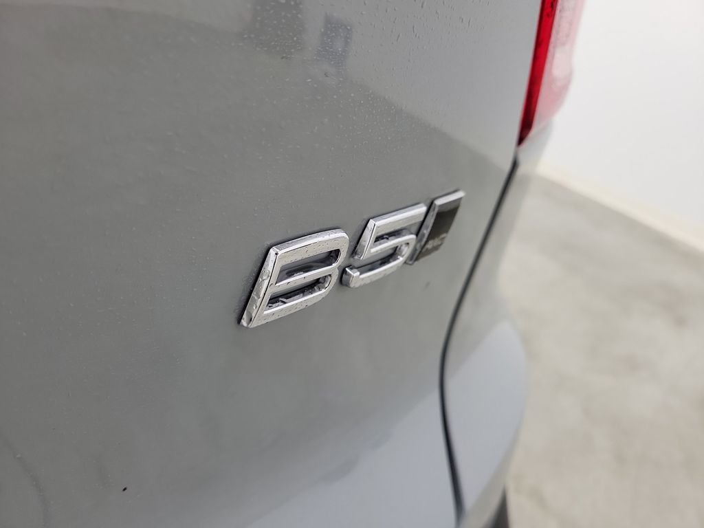 2026 Volvo XC40 B5 Ultra