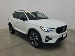 2025 Volvo XC40 B5 Ultra Dark Theme