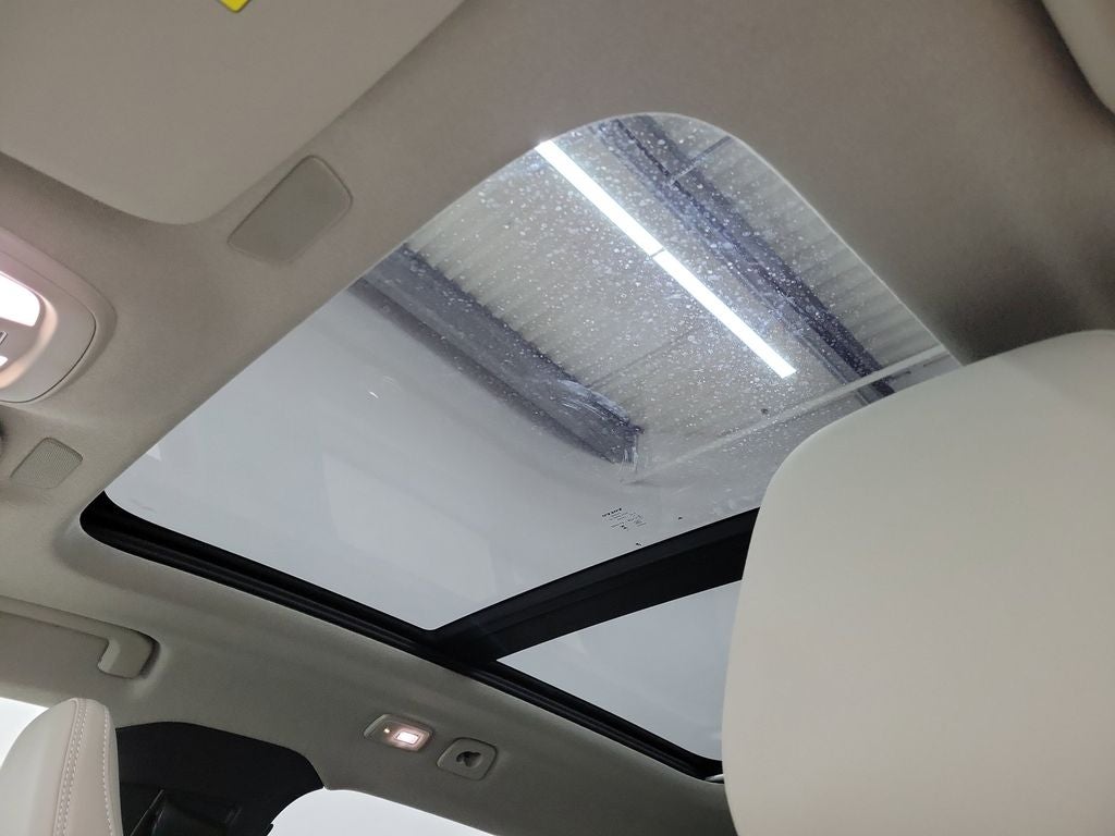 2026 Volvo XC40 B5 Ultra