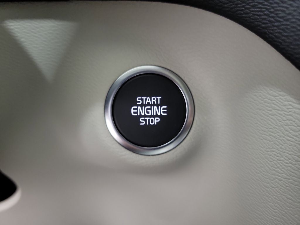 2026 Volvo XC40 B5 Ultra