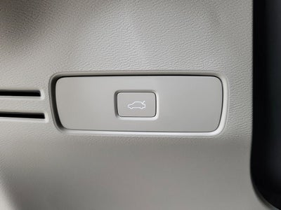 2026 Volvo XC40 B5 Ultra