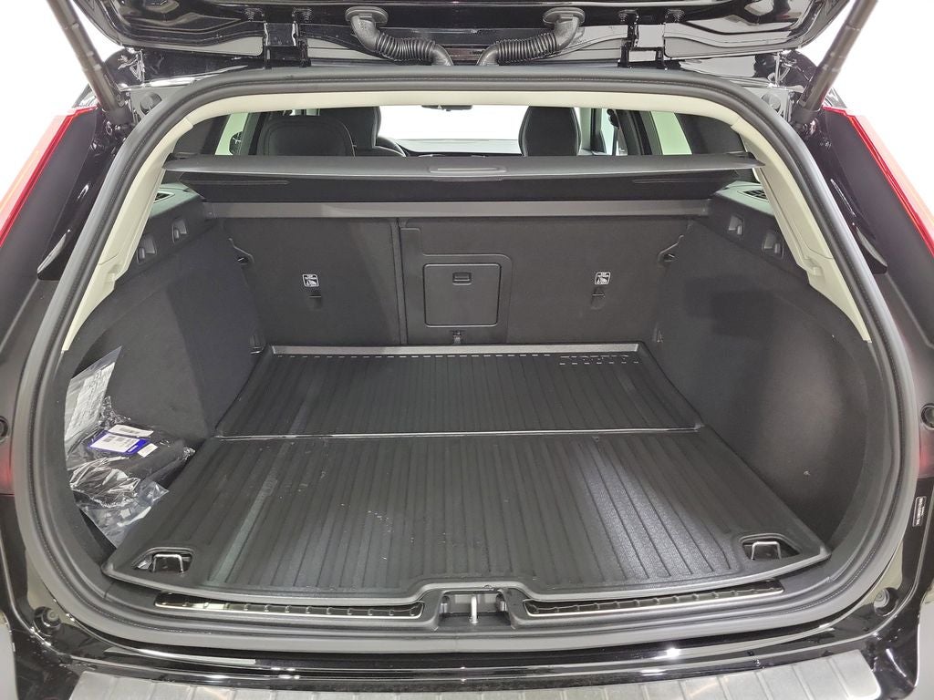 2026 Volvo V60 Cross Country B5 Plus