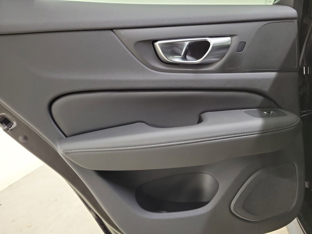 2026 Volvo V60 Cross Country B5 Plus