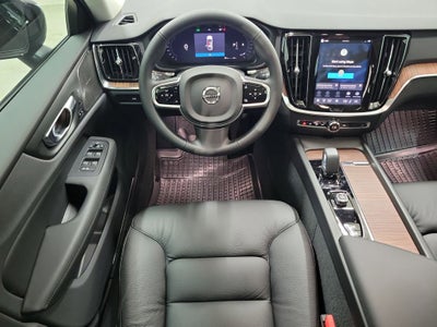 2026 Volvo V60 Cross Country B5 Plus