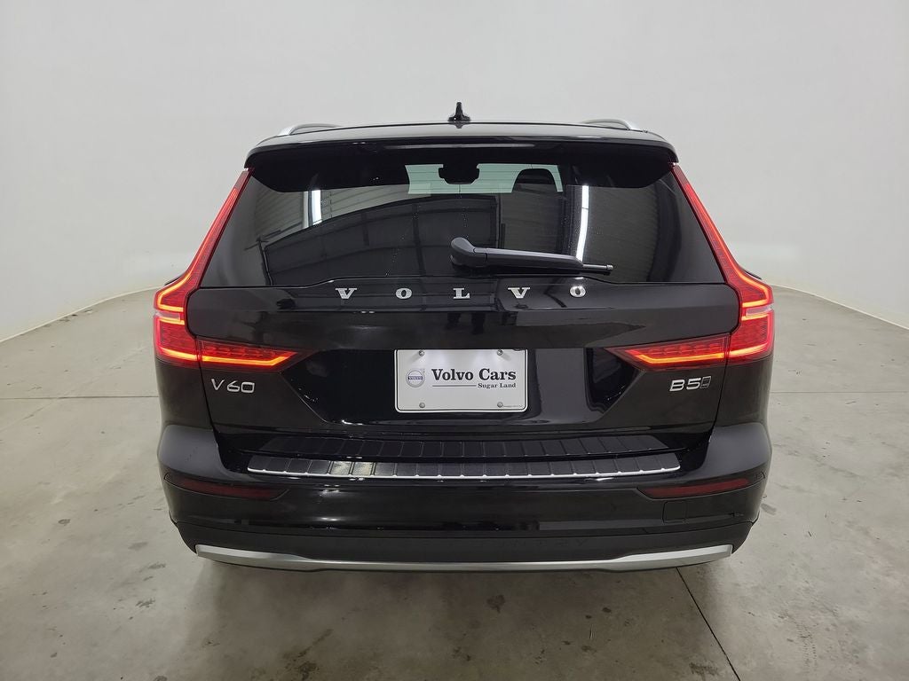 2026 Volvo V60 Cross Country B5 Plus