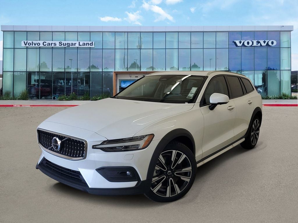 2025 Volvo V60 Cross Country AWD Ultra