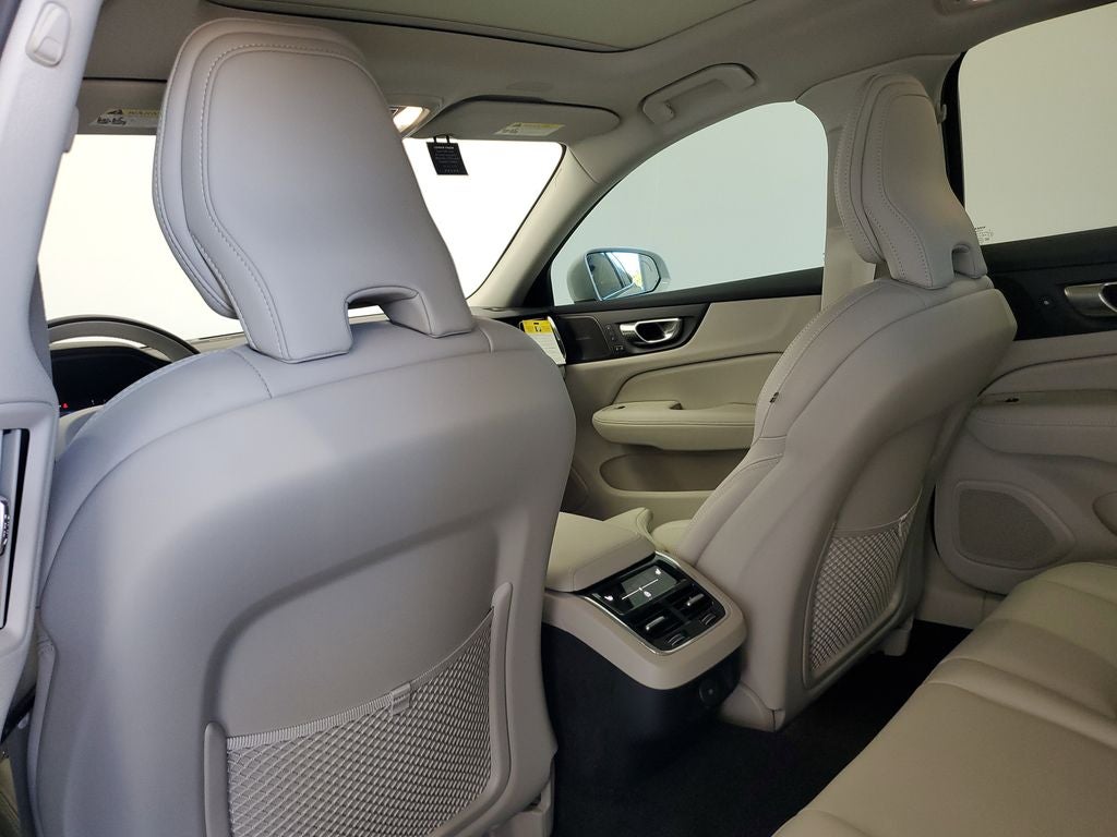 2025 Volvo V60 Cross Country AWD Ultra