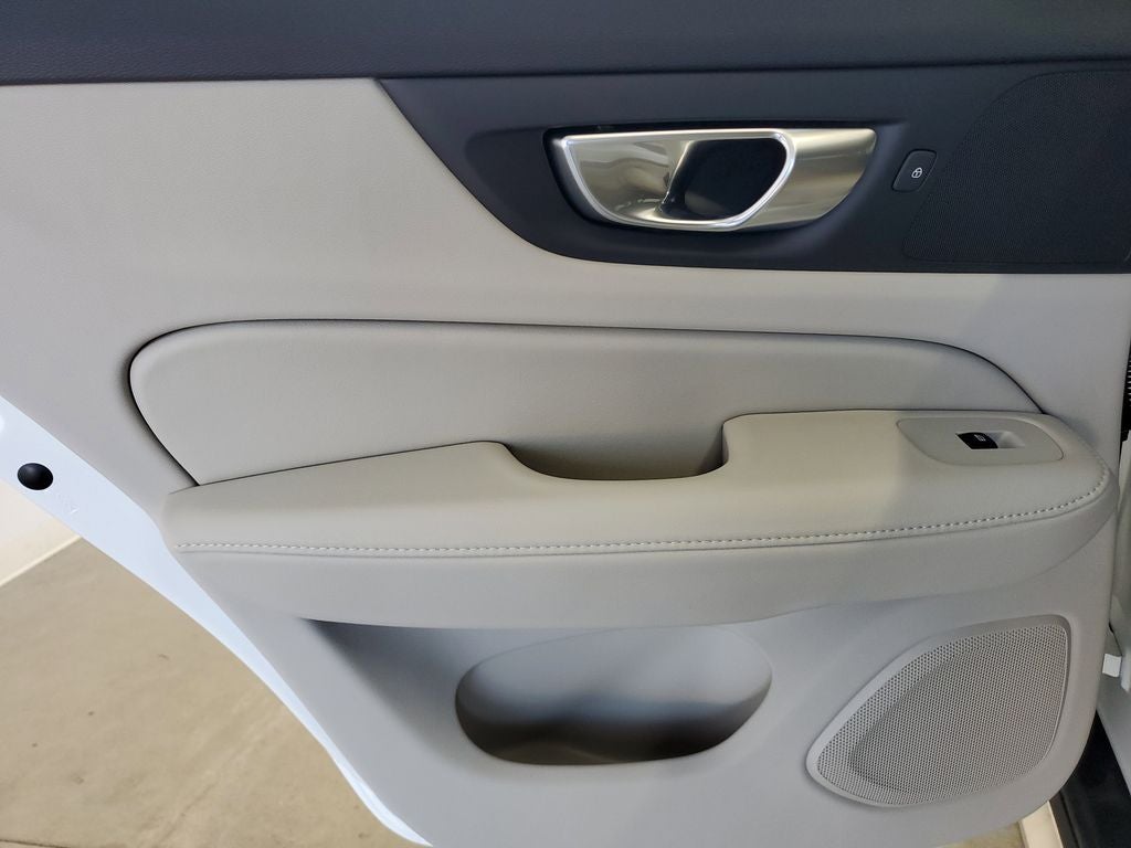 2025 Volvo V60 Cross Country AWD Ultra