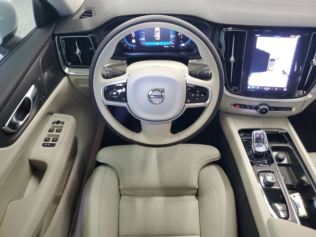 2025 Volvo V60 Cross Country AWD Ultra