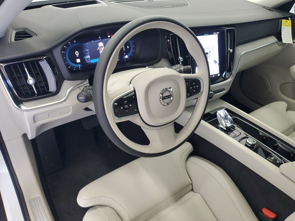 2025 Volvo V60 Cross Country AWD Ultra