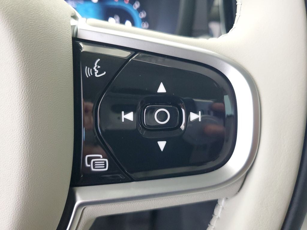 2025 Volvo V60 Cross Country AWD Ultra