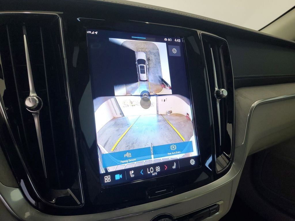 2025 Volvo V60 Cross Country AWD Ultra