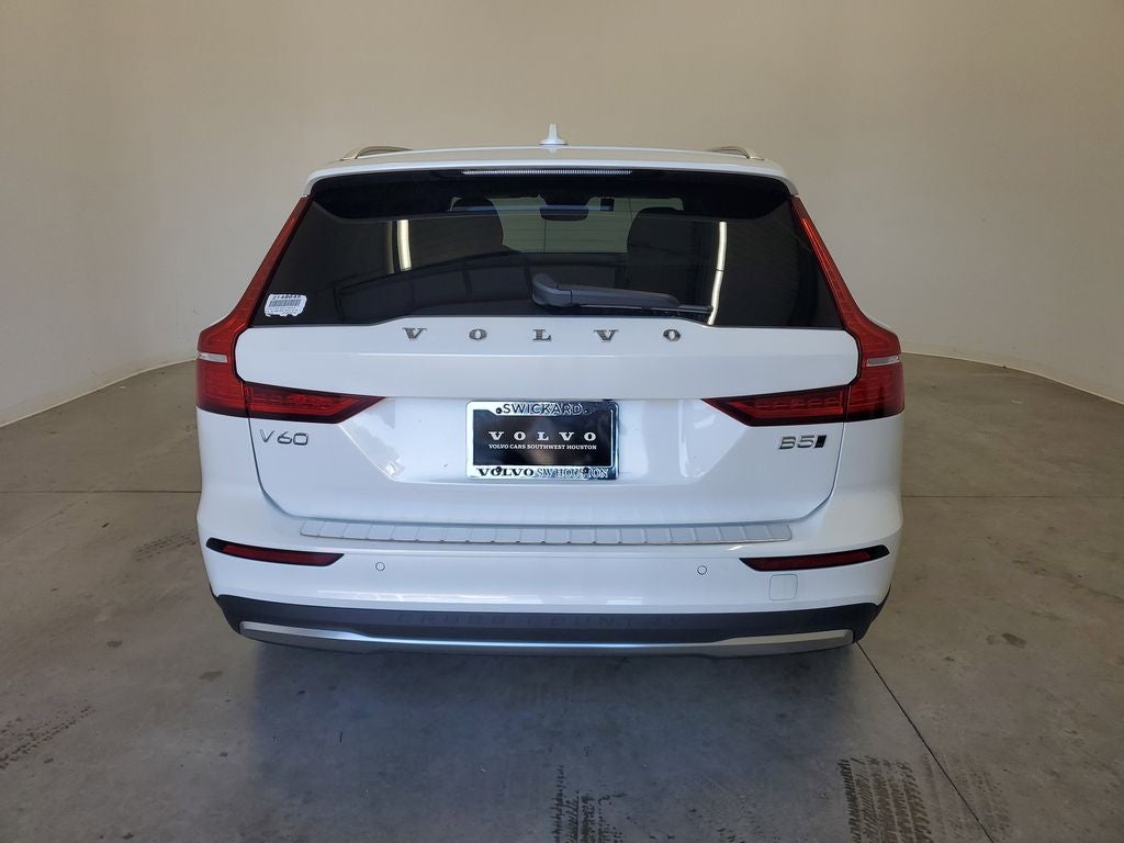 2025 Volvo V60 Cross Country AWD Ultra