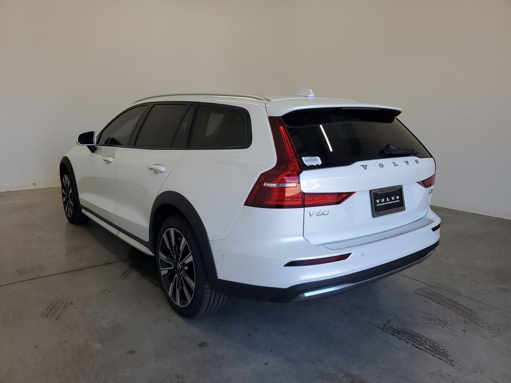 2025 Volvo V60 Cross Country AWD Ultra