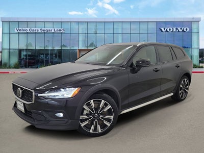 2026 Volvo V60 Cross Country B5 Ultra