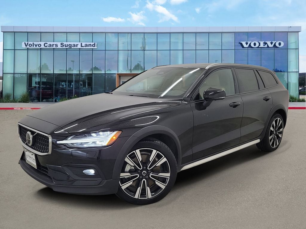 2026 Volvo V60 Cross Country B5 Ultra