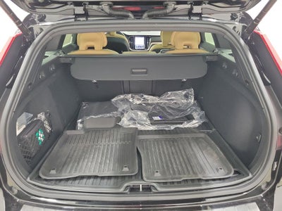 2026 Volvo V60 Cross Country B5 Ultra