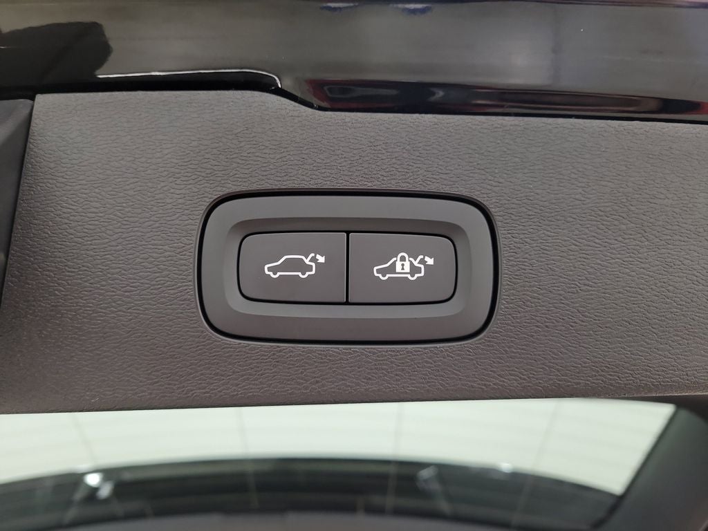 2026 Volvo V60 Cross Country B5 Ultra