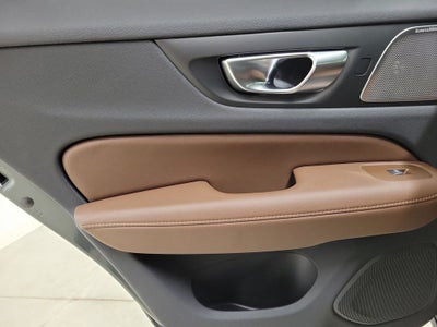 2026 Volvo V60 Cross Country B5 Ultra