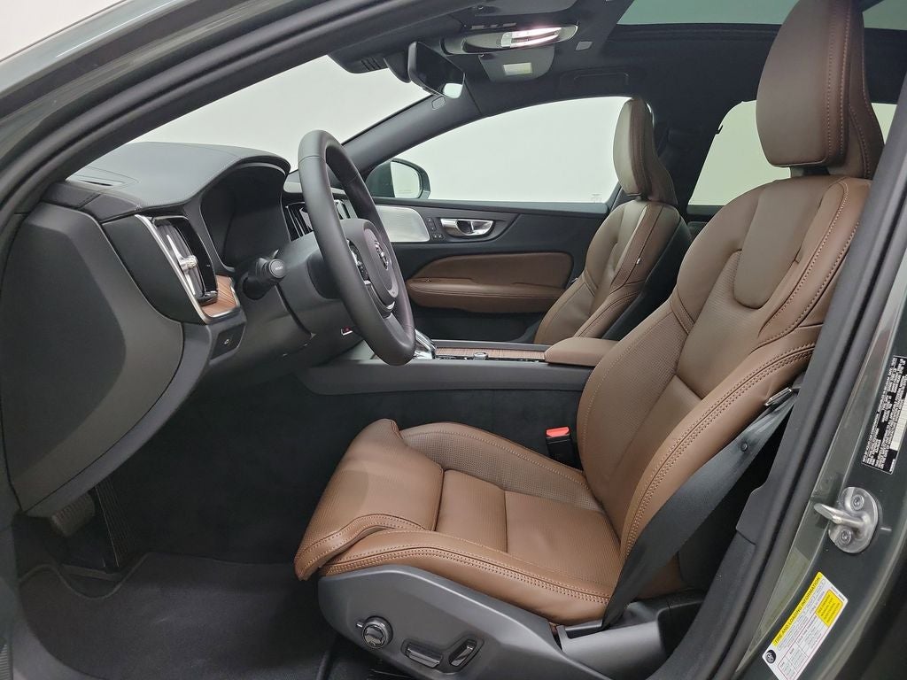 2026 Volvo V60 Cross Country B5 Ultra