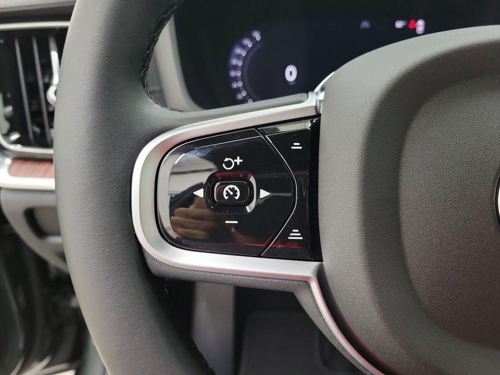 2026 Volvo V60 Cross Country B5 Ultra